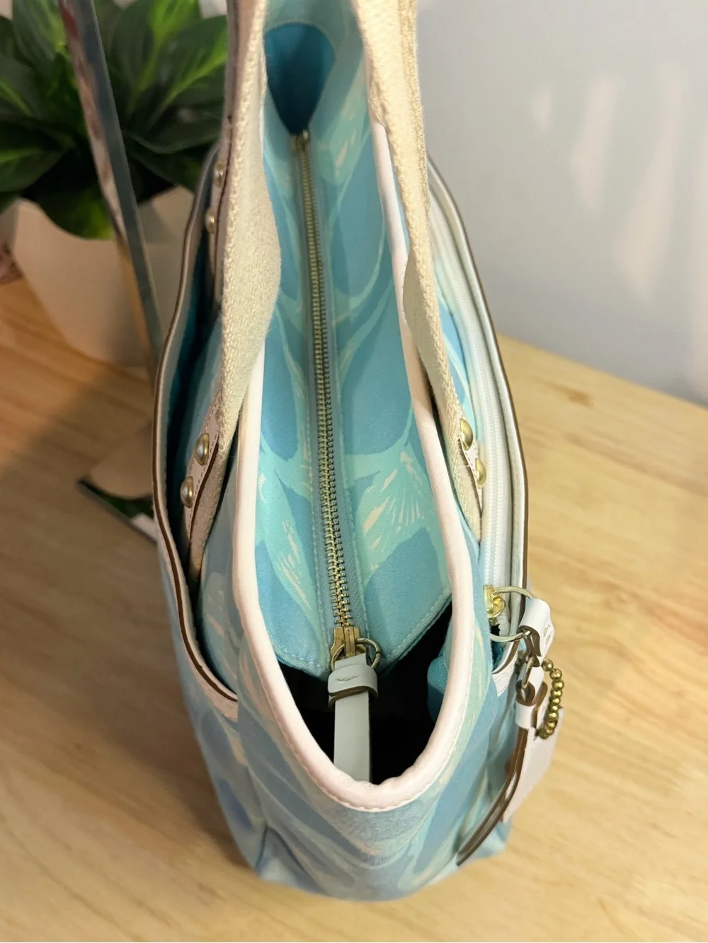 Coach Hampton Scribble Tote Bag in Blue VINTAGE